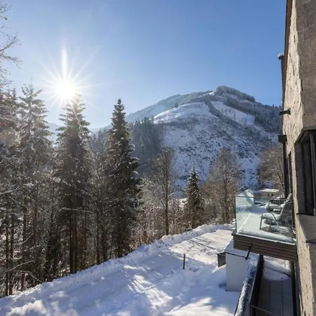 Feriehus Schmittenblick 2 *